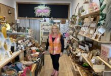 Closure culture risks tourist trade, small business say