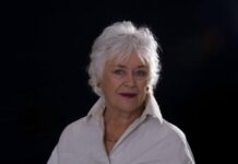 Lyn is at home on stage