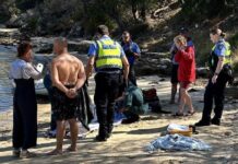 Hindmarsh Island couple to the rescue