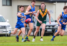 Bays bury the Mudlarks